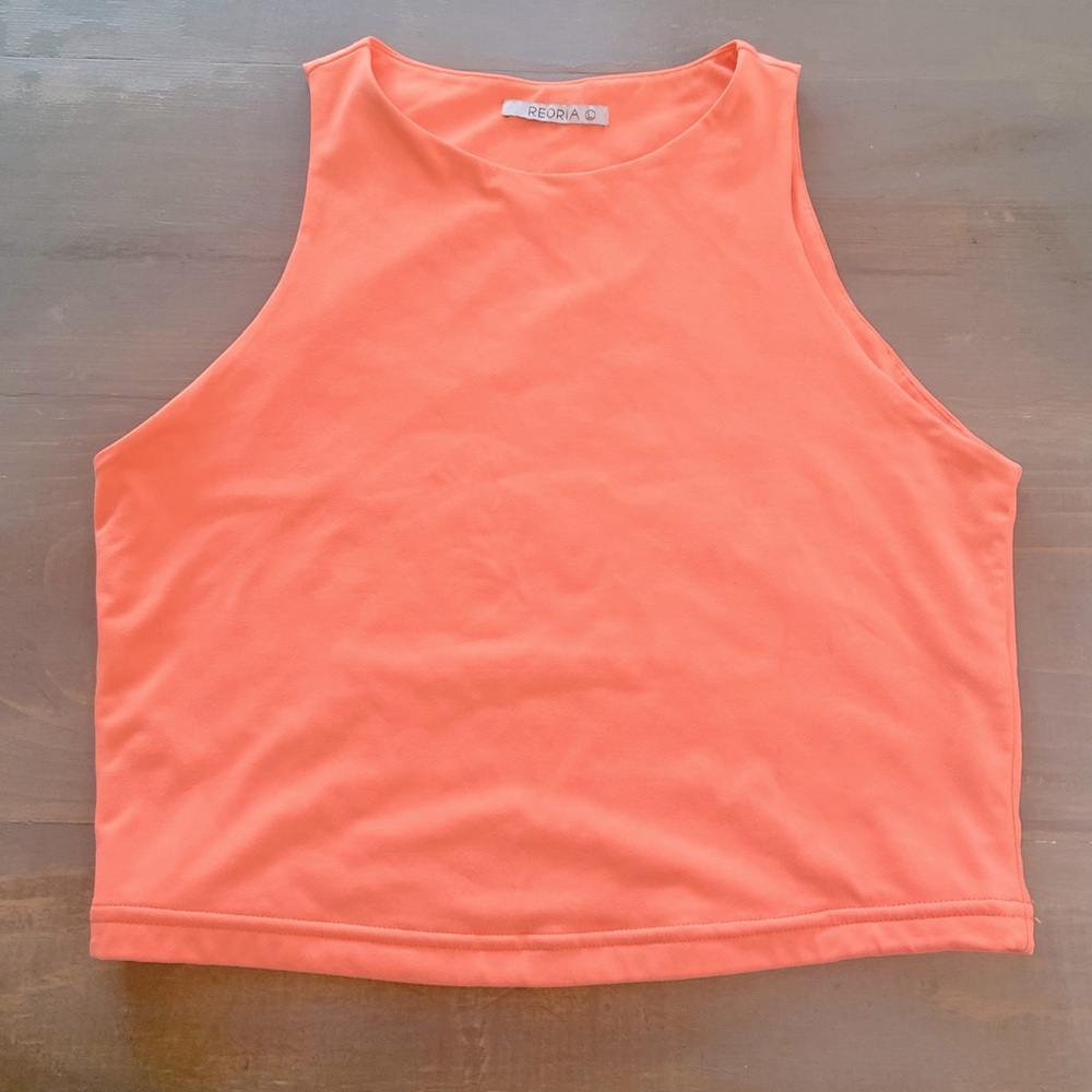 Reoria Sleeveless Racerback Crop Tank